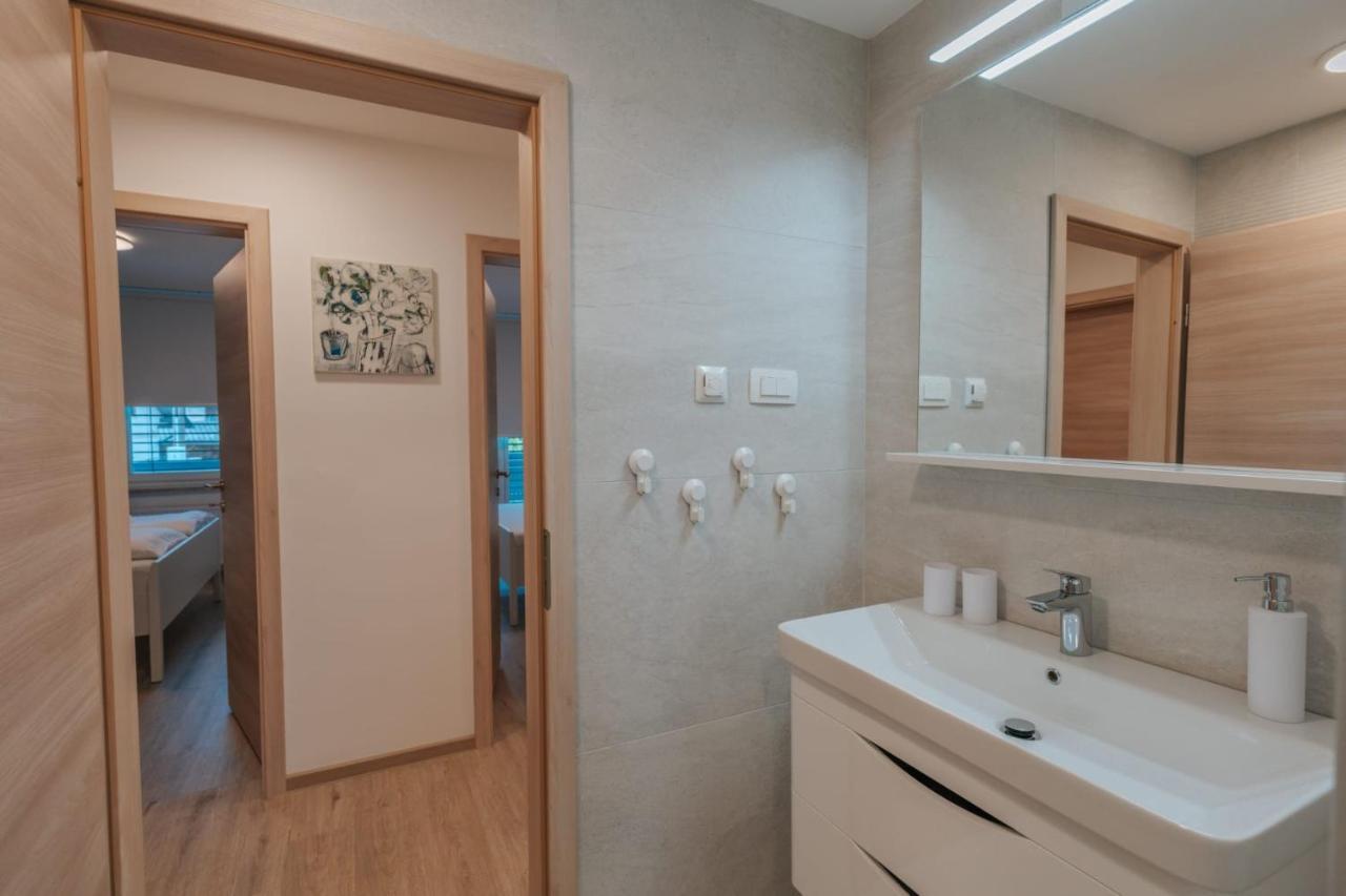 Apartma Lamberger Apartment *